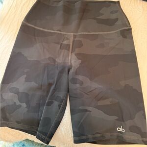 ALO Yoga Black Camo Shorts